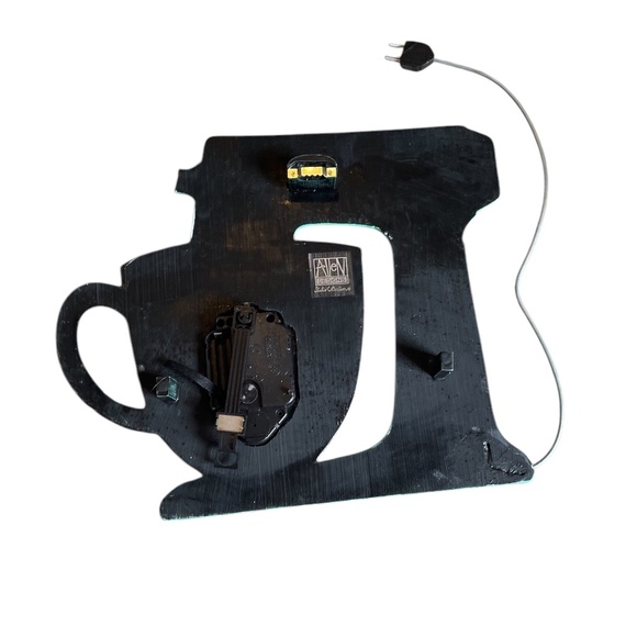 Allen Designs Wall Clock, Retro Whimsical Mixer Clock, PENDULUM IS MISSING - Picture 4 of 10